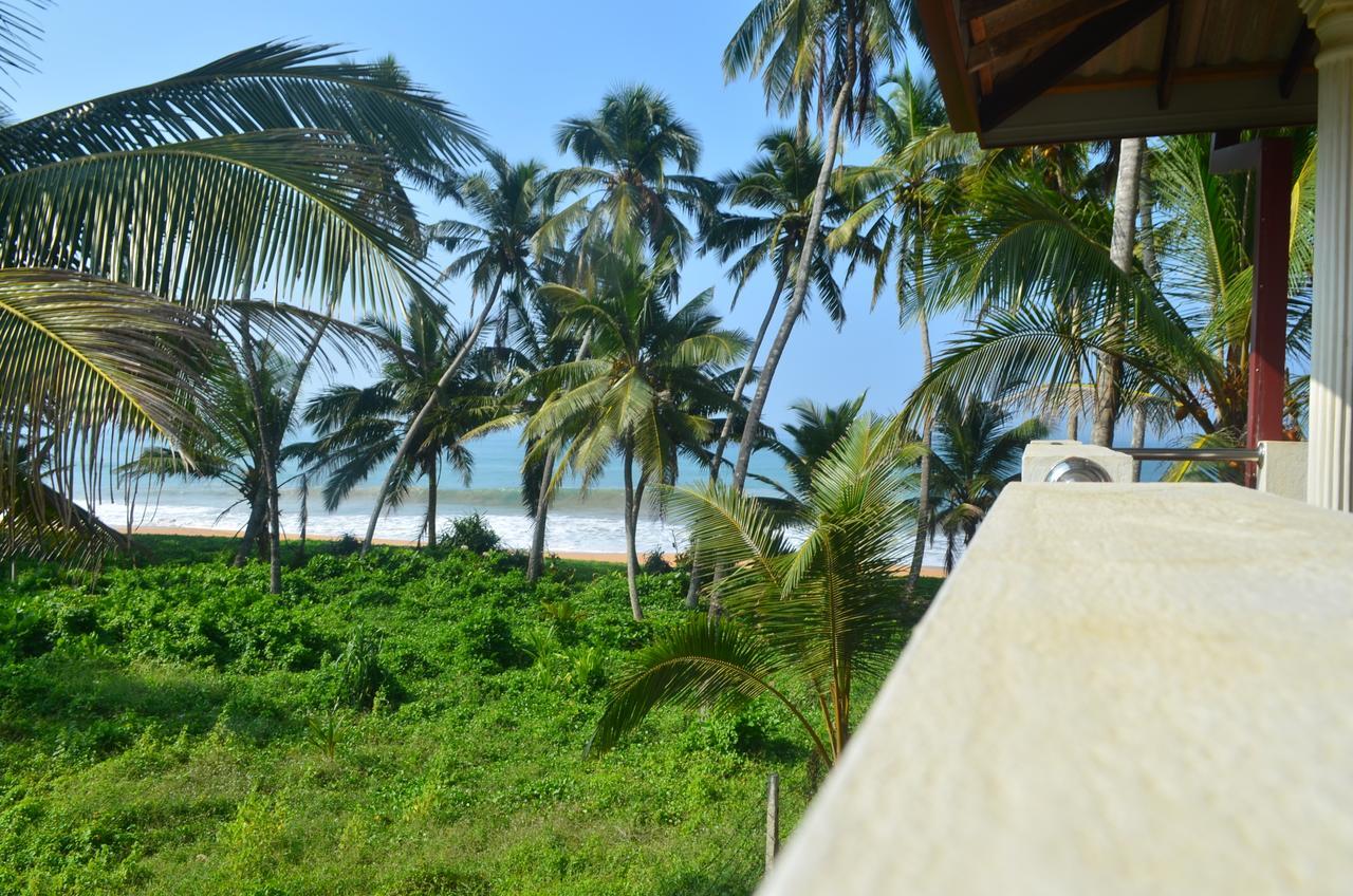 Induruwa Beach Villa Bentota Exterior photo